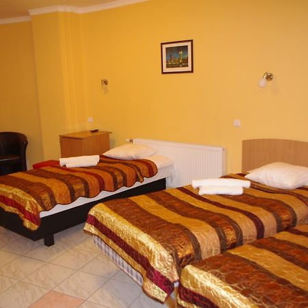 Hotel Vaivorykste Šiauliai Exteriér fotografie