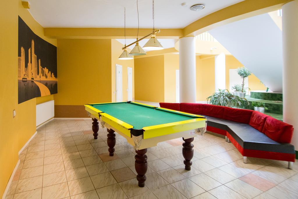 Hotel Vaivorykste Šiauliai Exteriér fotografie