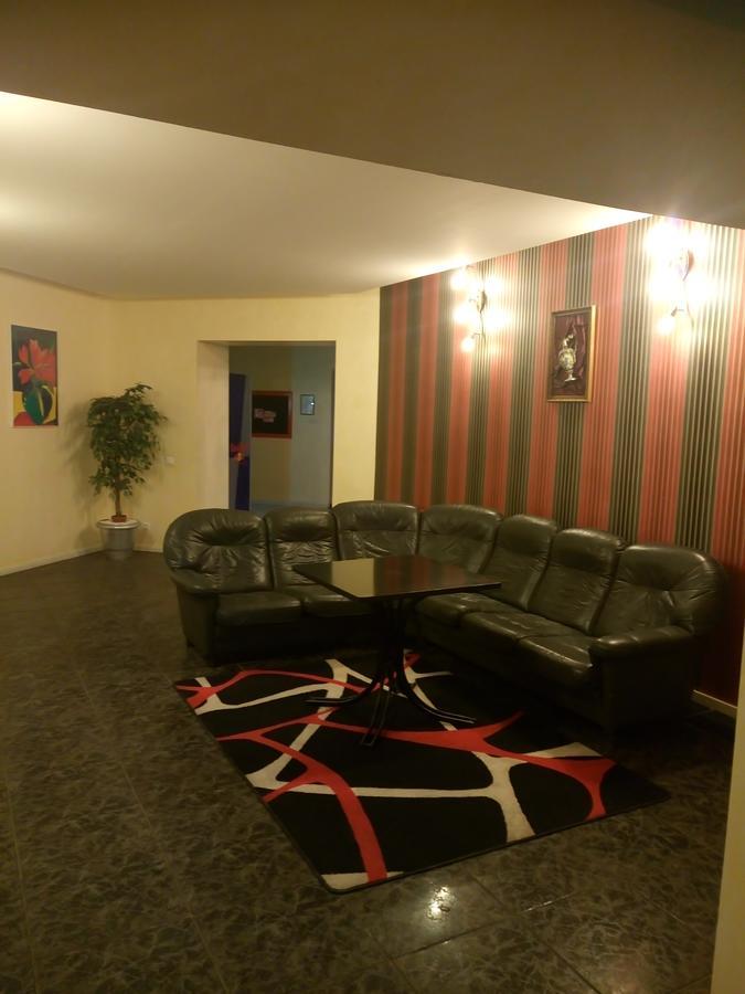 Hotel Vaivorykste Šiauliai Exteriér fotografie