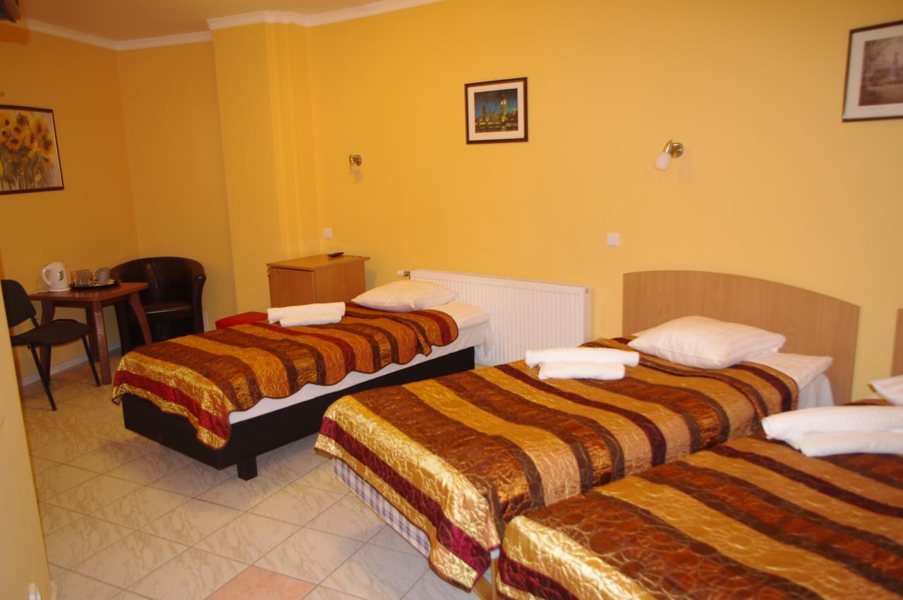 Hotel Vaivorykste Šiauliai Exteriér fotografie
