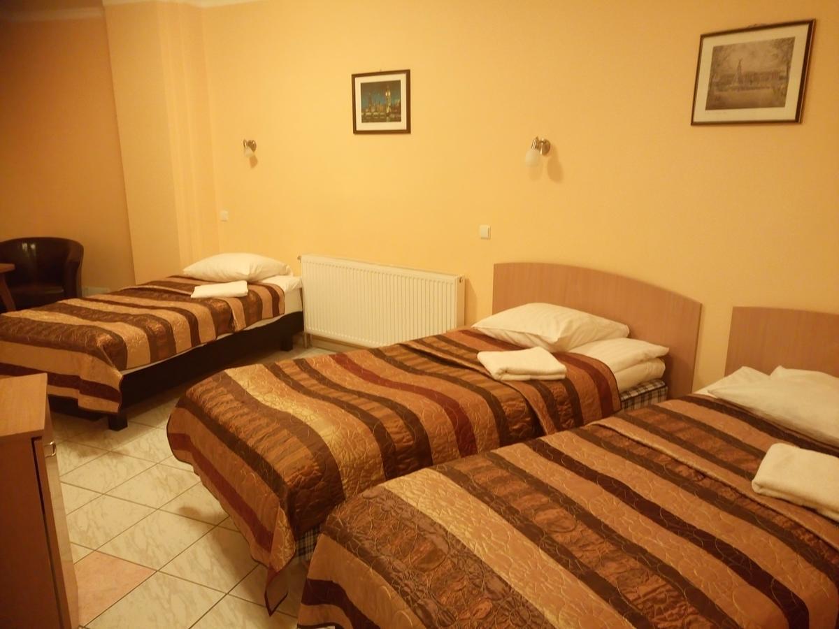 Hotel Vaivorykste Šiauliai Exteriér fotografie