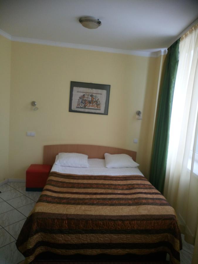 Hotel Vaivorykste Šiauliai Exteriér fotografie